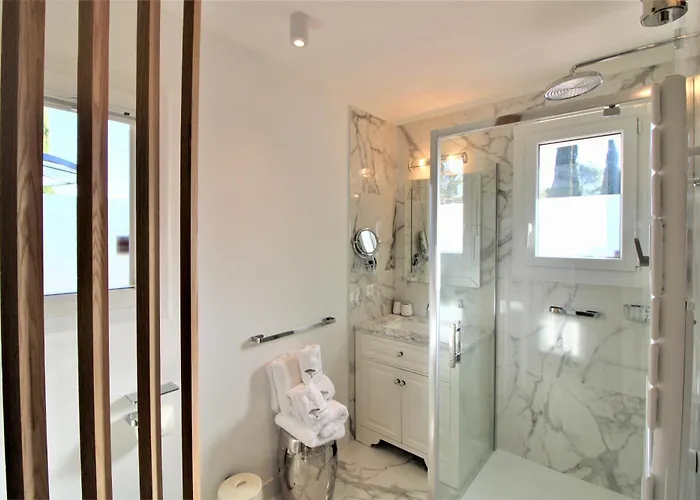 Villa Maison Dans Les Arbres Piscine Clim Luxe *