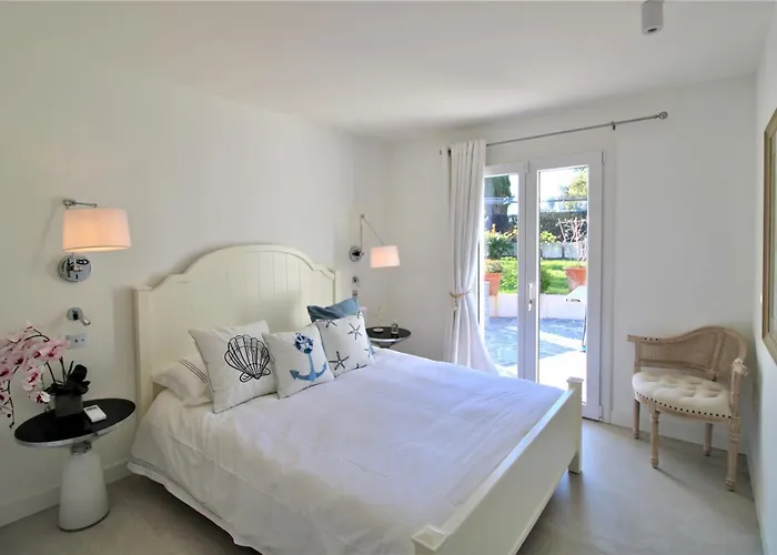 Villa Maison Dans Les Arbres Piscine Clim Luxe Hyères