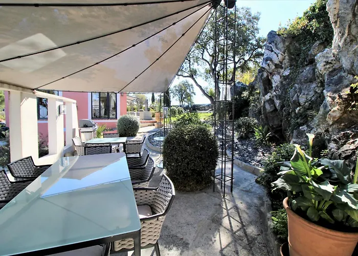 Maison Dans Les Arbres Piscine Clim Luxe * Hyères